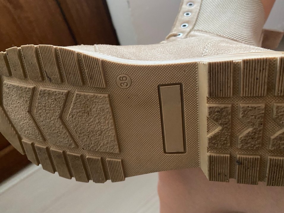 Bej Süet Bağcıklı Kadın Günlük Bot - Görsel 3