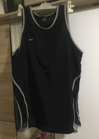 Siyah Erkek Kolsuz Spor Atlet