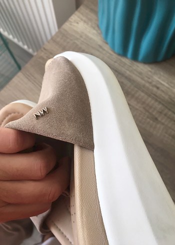 Nine West Bej Süet Kadın Dolgu Topuk Terlik