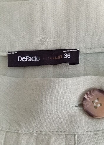 Defacto Woman