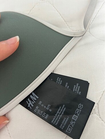 38 Beden yeşil Renk H&M BİKİNİ ÜSTÜ