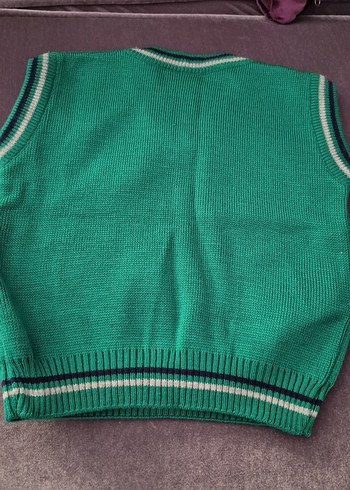 Erkek Çocuk Yeşil Triko V Yaka Süveter - Görsel 2
