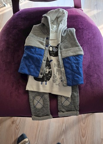 Erkek Çocuk Gri Kapüşonlu Düğmeli Yelekli 3'lü Takım - Görsel 3
