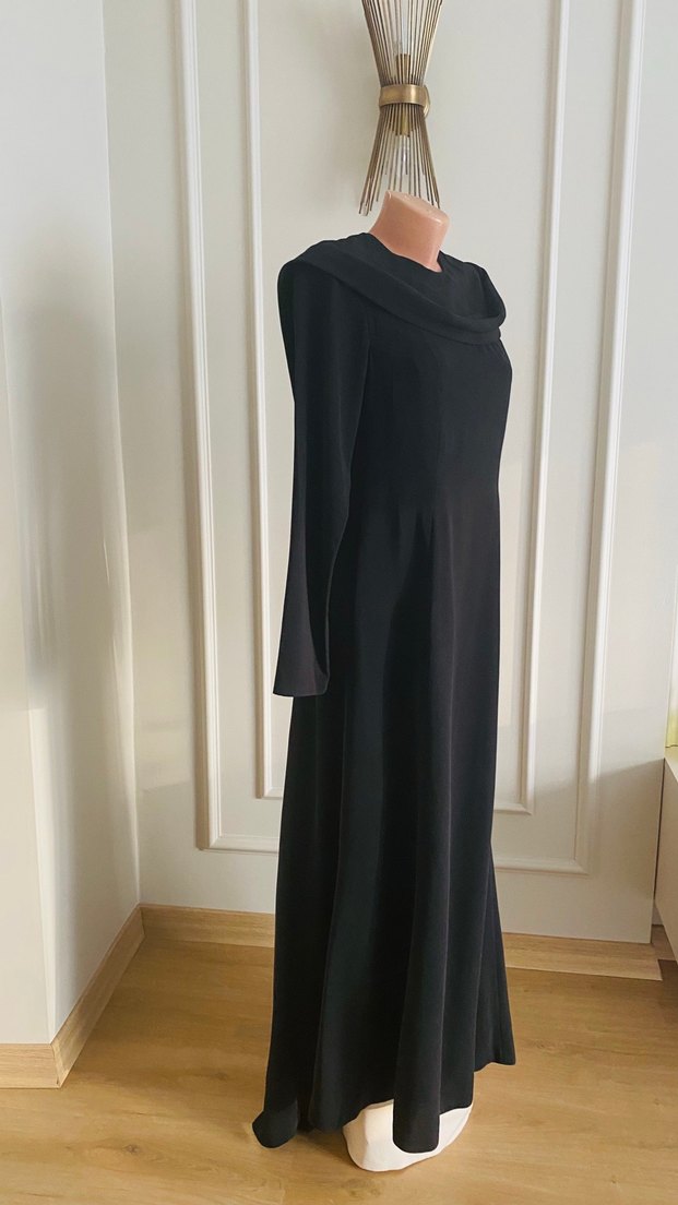 Siyah Uzun Kollu Uzun Elbise - Görsel 2