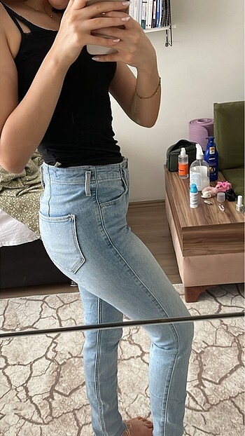 hollıster jean