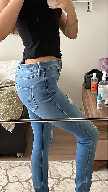 hollister jean