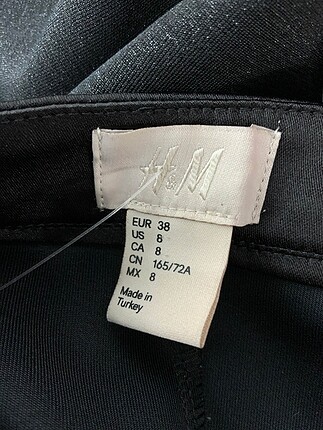 38 Beden H&M Kumaş Pantolon %70 İndirimli.