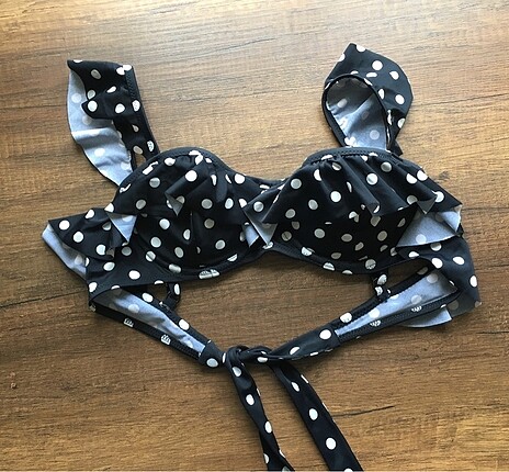 Puantiyeli bikini üstü ????