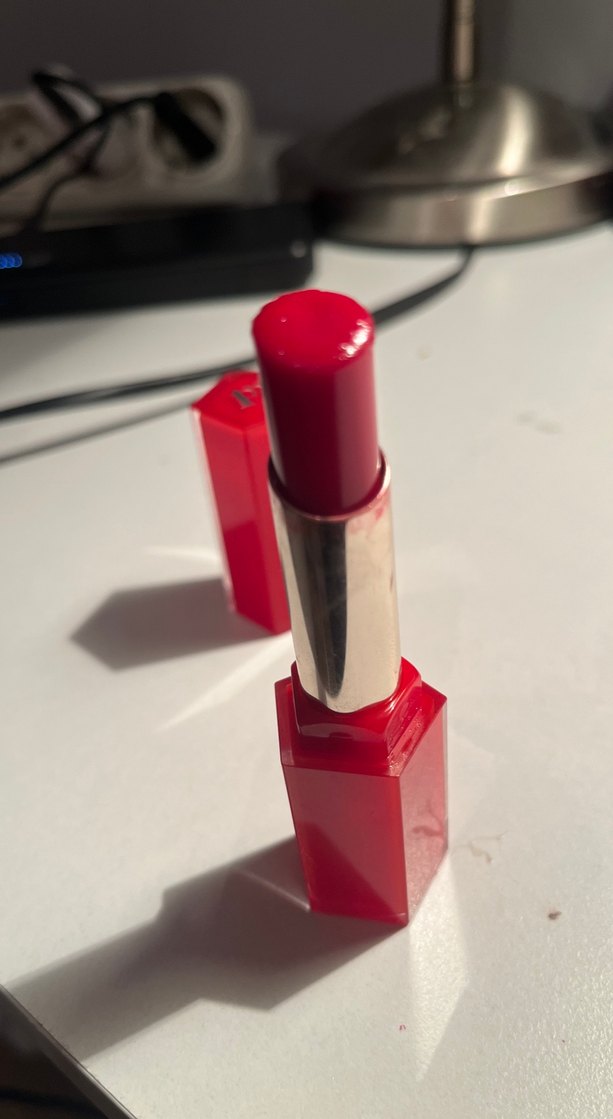 Fenty Beauty Gloss Bomb Stix Kırmızı - Görsel 4