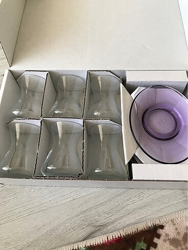  Beden Çay bardağı takımı hiç kullanılmadı temiz sıfır üründür Paşabahç