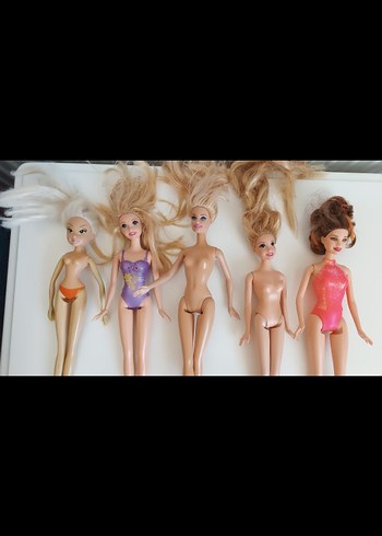 Barbie Çeşitli Renklerde Bebek Seti