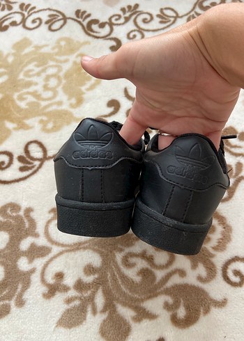 Adidas Siyah Düz Tabanlı Kadın Spor Ayakkabı