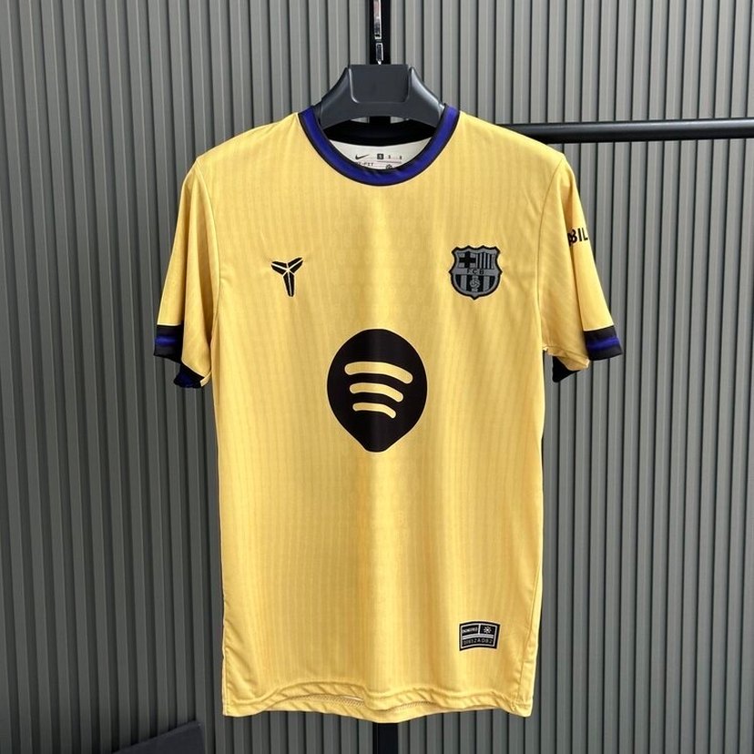 BARCELONA X KOBE BRYANT FORMA - Görsel 3