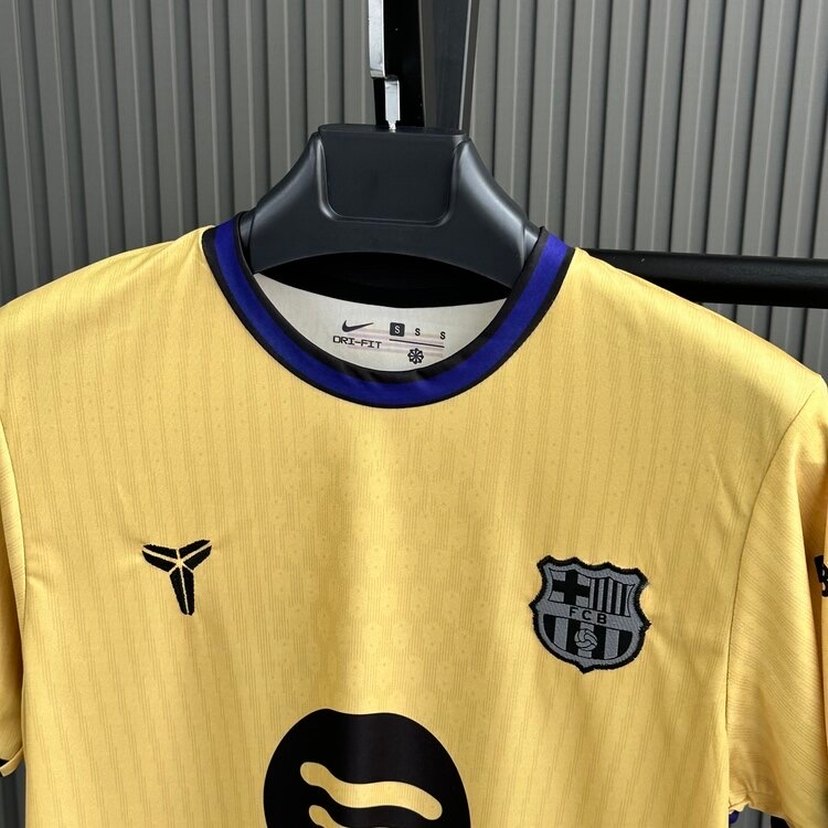 BARCELONA X KOBE BRYANT FORMA - Görsel 4