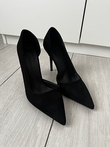 Mango Model Stiletto