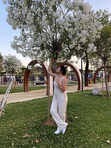 m Beden beyaz Renk Tulum