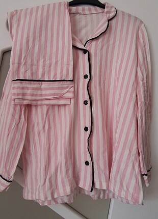 Çizgili pijama takımı 
