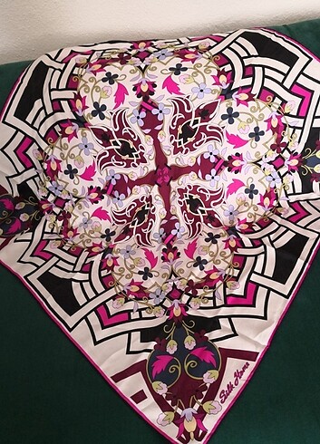 Silk home ipek eşarp 