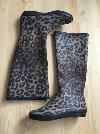 Leopar yagmur çizmesi 