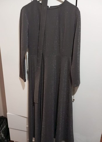 Uzun Kollu Siyah V Yakalı Uzun Elbise - Görsel 2