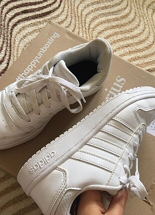 36 Beden beyaz Renk Adidas spor ayakkabı