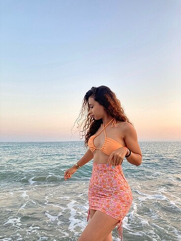 bikini üstü