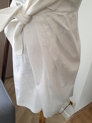 Machka maçına beyaz tarz elbise.