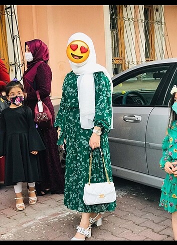 Trendyol & Milla Çiçekli elbsie 