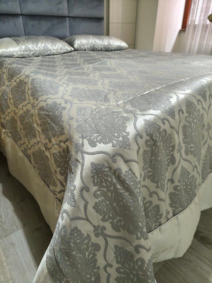 Gri desenli Yatak Örtüsü - Görsel 2