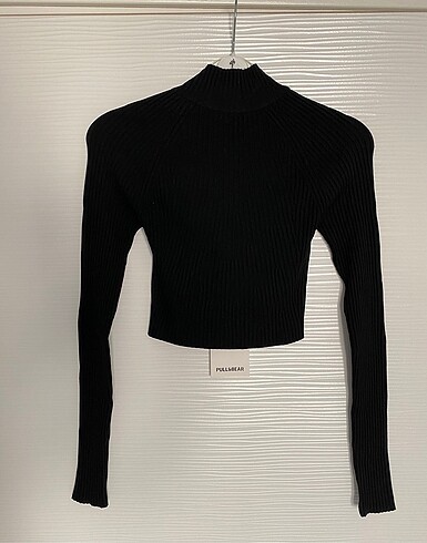 Pull and Bear Sırtı Açık Kazak