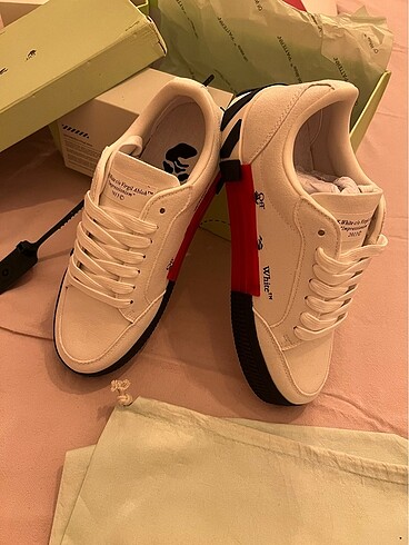 38 Beden OFF WHITE ICONIC SNEAKERS