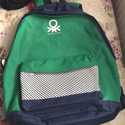 Benetton çocuk sırt çantası