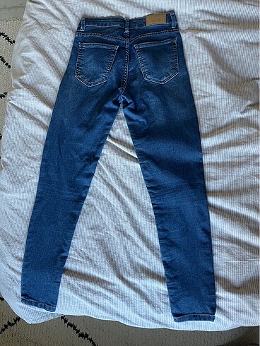 26 Beden lacivert Renk Pull and Bear Skinny Jean