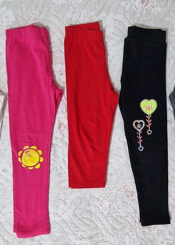 4 Yaş Beden 10 adet pantolon. Hepsi 4 - 5 yaş.