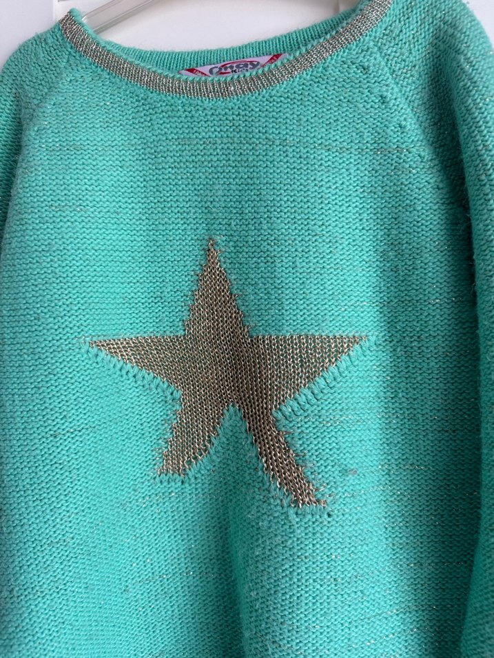 Şık bir kazak ve güzel renk. 9-10 yaş. Temiz. - Görsel 2