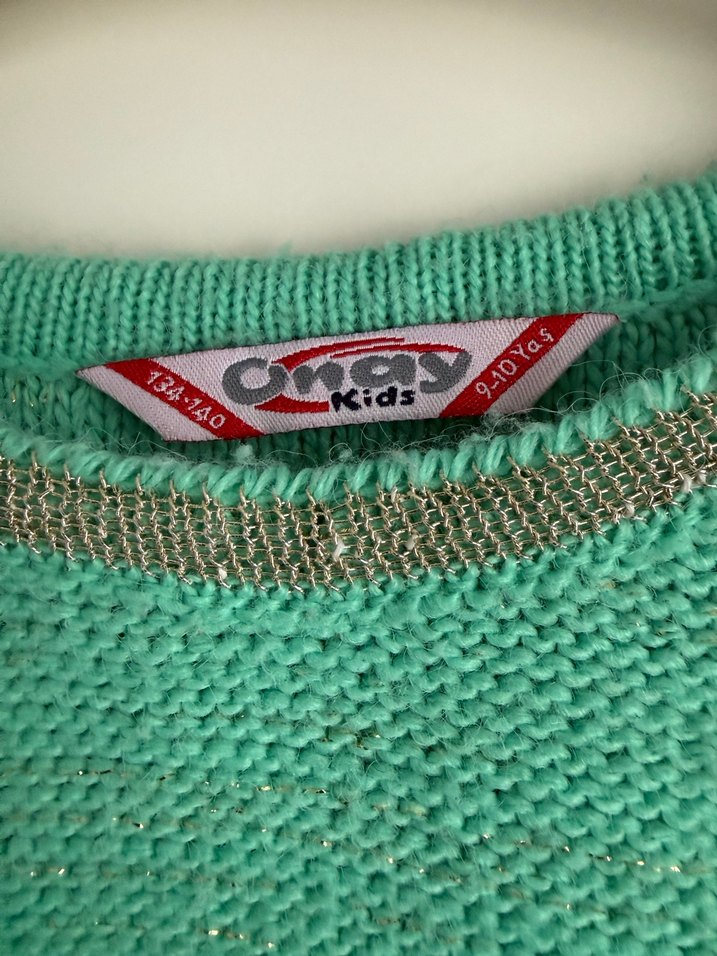 Şık bir kazak ve güzel renk. 9-10 yaş. Temiz. - Görsel 3