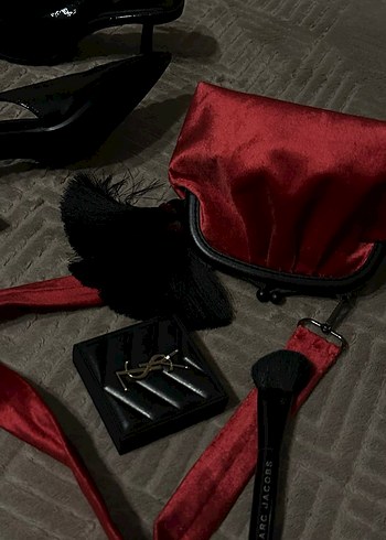 El yapımı özel tasarım kırmızı çanta. - Görsel 3