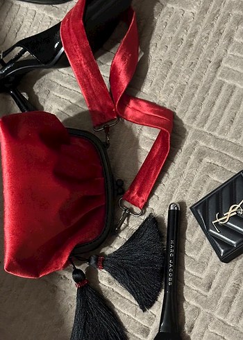 El yapımı özel tasarım kırmızı çanta. - Görsel 2