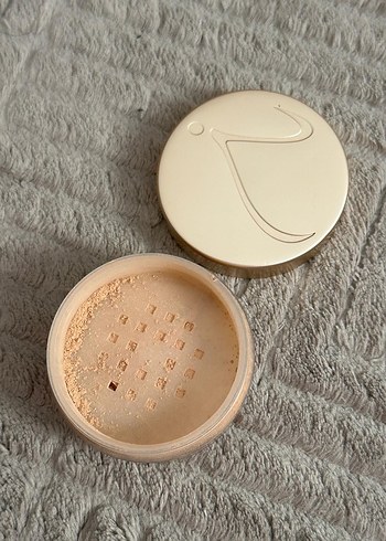 Jane Iredale Amazing Base Loose Mineral Powder SPF 20. - Görsel 3