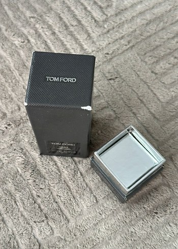 Tom Ford Oud Wood 50 ml. Boş kutu. Orijinal. İade yok. - Görsel 2