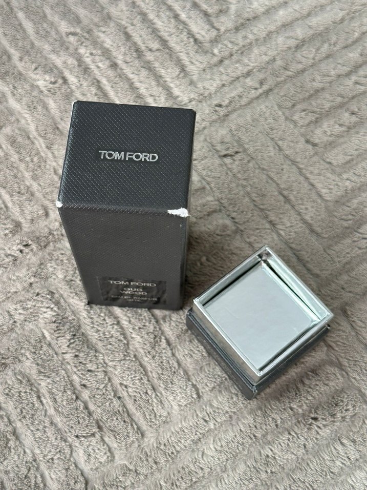 Tom Ford Oud Wood 50 ml. Boş kutu. Orijinal. İade yok. - Görsel 2