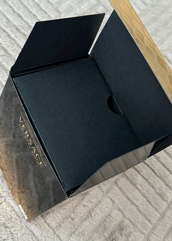 Versace Crystal, boş kutu. Orijinal kutu. İade kabul etmiyorum. - Görsel 2