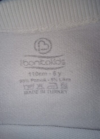 Beyaz Breeze kazak. Temiz. 5 yaş. - Görsel 2