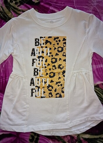 Beyaz Breeze kazak. Temiz. 5 yaş. - Görsel 4