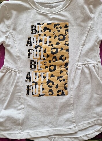 Beyaz Breeze kazak. Temiz. 5 yaş. - Görsel 6