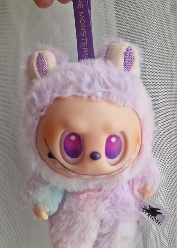 Labubu. Yeni.