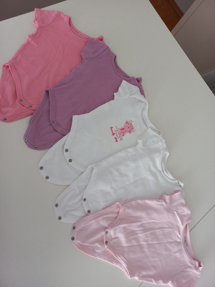 Kız Bebek Düğmeli Kolsuz Çıtçıtlı Body 5 tane - Görsel 2