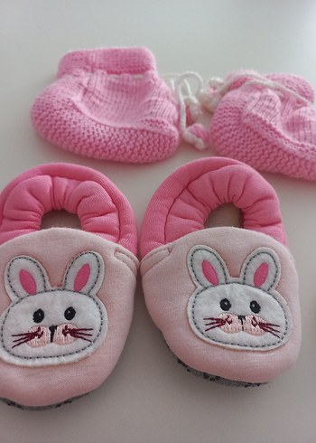 Kız Çocukları İçin Renkli Nakışlı Pembe Sıcak Terlikler - Görsel 3