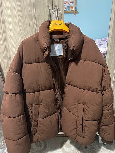 Bershka mont