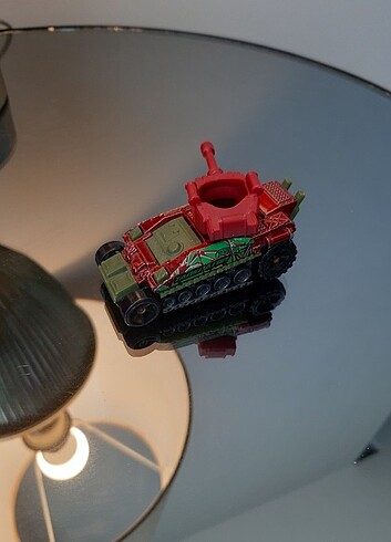  Hot Wheels Tanknator